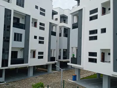 4 Bedroom Mansionette — Surulere, Lagos