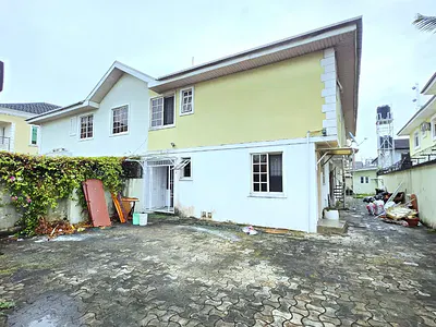 Self Serviced 3 Bedroom Apartment — Lekki Phase 1, Lekki, Lagos