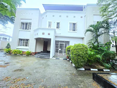 5 Bedroom Detached House — Lekki, Lagos