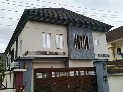 4 Units of 3 Bedroom Flats in a Nice Estate — A3 Estate, Prof. Olulonge Street, Old Bodija, Ibadan, Oyo