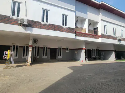 Standard 4 Bedroom Terrace Duplex with 3 A.C and Inverter — Lekki, Lagos
