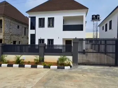 Luxury Spacious New 4 Bedroom En-Suite Duplex — Behind Dunamis Glory Dome, Lugbe District, Abuja