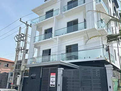 2 Bedroom Apartment with Elevator and Swimming Pool — Lekki, Lagos