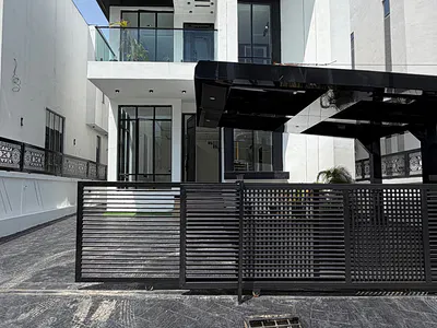 Newly Built 5 Bedroom Fully Detached House with Pool — Chevron, Lekki, Lagos