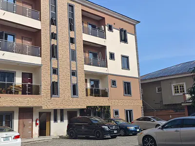 Self Service 3 Bedrooms Flatplus a Room BQ — Lekki, Lagos