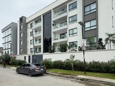 3 Bedroom Apartment with BQ, Elevator and Swimming Pool — Ikoyi, Lagos