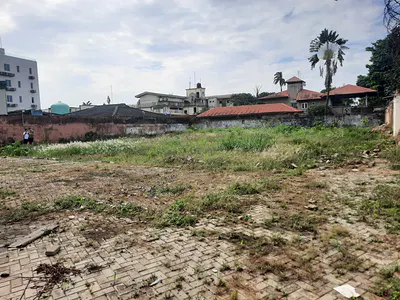 Prime Located 1,500 SQM Fenced and Gated Land — Ikeja GRA, Ikeja, Lagos
