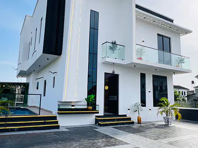 Contemporary 5 Bedroom Detached Duplex with a Swimming Pool+bq — Ajah, Lagos