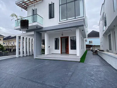 5 Bedroom Detached Duplex — Lekki, Lagos