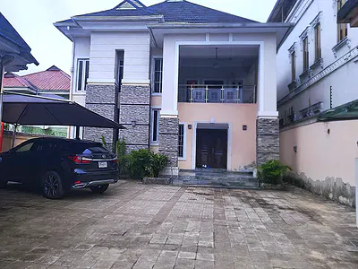 Executive 5 Bedrooms Duplex Sitting on 1 Plot of Land — Port Harcourt, Rivers