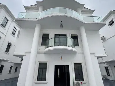 4 Bedroom Fully Detached Duplex — Ikoyi, Lagos