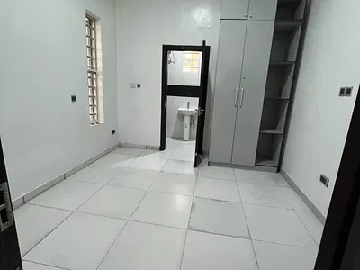 24 Hour's Light Luxurious Shared Apartment — Thomas Estate, Ajah, Lagos
