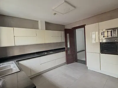 Serviced 3 Bedroom En-Suite Flat. Renovations in View — Lekki Phase 1, Lekki, Lagos