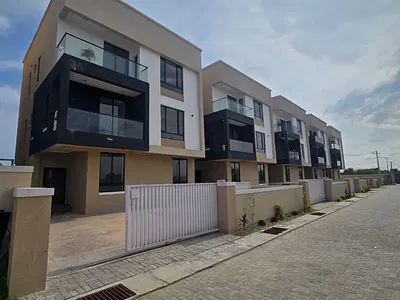 5 Bedroom Detached Duplex with BQ — Osapa, Lekki, Lagos