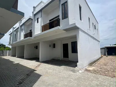 4 Bedroom Terraced House — Lekki, Lagos