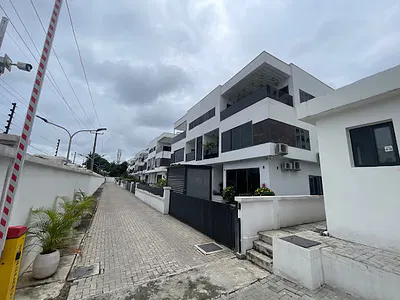 4 Bedroom Semi-Detached Smart Home with Study and BQ — Banana Island Road, Ikoyi, Lagos