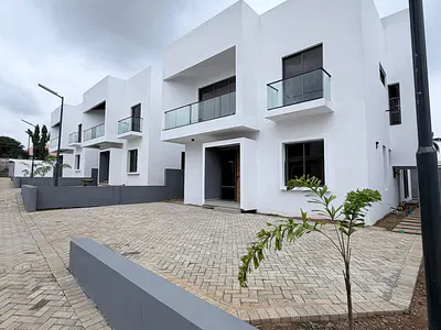 Newly Built Units of 4 Bedroom Detached Duplexes with a Room BQ — Old Bodija Estate, Ibadan, Oyo