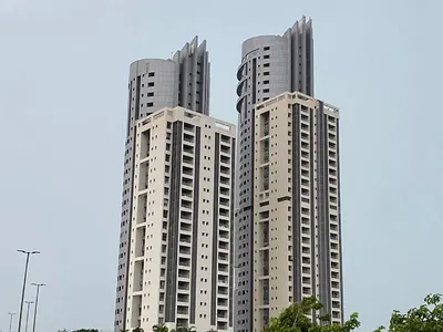 3 Bedroom Flat with BQ and Ocean View — Eko Pearl Towers, Eko Atlantic City, Lagos