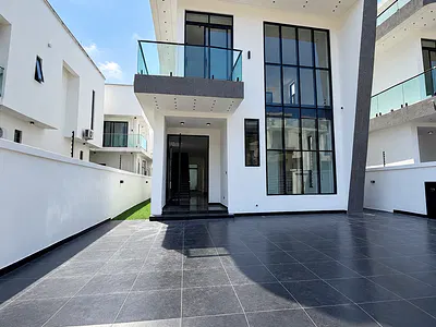 Newly Built 5 Bedroom Detached House with Pool — Lekki, Lagos