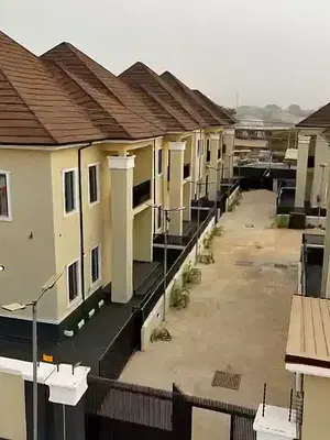 4 Bedroom House — Lokogoma Junction, Gaduwa, Abuja