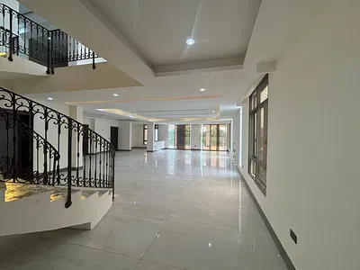 Waterview 5-Bedroom Maisonnette Penthouse with 2 BQ'S — Ikoyi, Lagos