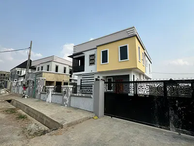 4 Bedroom Duplex — Carlton Gate Estate, Ibadan, Oyo