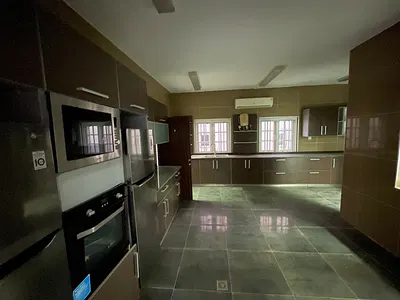 7 Bedroom Mansion — Guzape District, Abuja