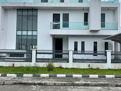 Pristine 5 Bedroom Detached House — Ajah, Lagos
