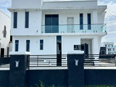 Magnificent 4 Bedroom Detached House with BQ and Pool — Ajah, Lagos