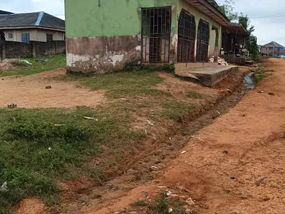 7 Shops on Corner Piece Full Plot — Oke-Imuti Itaoluwo Road, Ikorodu, Lagos