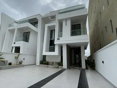 5 Bedroom Fully Detached Duplex with Pool — Lekki, Lagos