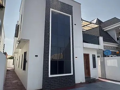 4 Bedroom Detached Duplex with BQ — Emmanuel Estate, Off Nihort, Ibadan, Oyo