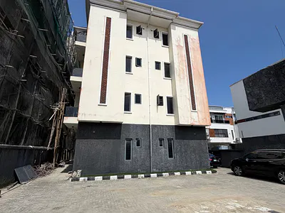 Fully Furnished 1 Bedroom Flat — Lekki, Lagos