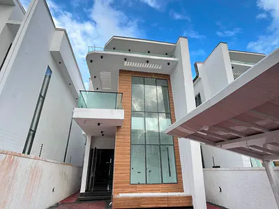 5 Bedroom Duplex with BQ and Swimming Pool — Ajah, Lagos