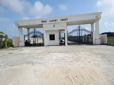 Plots of Land Inside a Magnificient Estate — Peak Luxury Estate, Monastery Road Off Shoprite, Sangotedo Ajah, Sangotedo, Ajah, Lagos