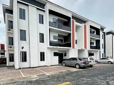 3 Bedroom House with BQ Pool & Gym — Lekki, Lagos