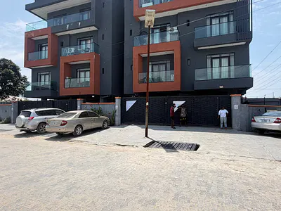 Standard 2 Bedroom Apartment with Elevator and Swimming Pool — Lekki, Lagos