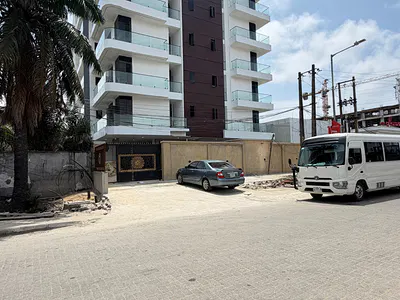 Spacious 2 Bedroom Apartment with Gym and Elevator — Victoria Island, Victoria Island (VI), Lagos
