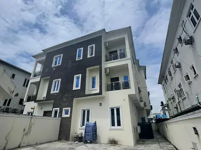 2 Bedroom Apartment with Excellent Facilities — Osapa, Lekki, Lagos