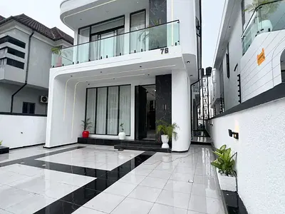 5 Bedroom Fully Detached Duplex with Swimming Pool, BQ — Lekki, Lagos