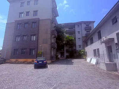 Spacious 3 Bedroom Apartment — Off Admiralty Way, Lekki Phase 1, Lekki Phase 1, Lekki, Lagos