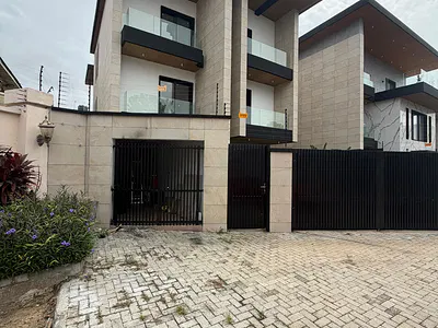 Well Finished 5 Bedroom Detached Duplex — Ikoyi, Lagos