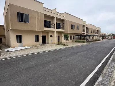 Newly Built 4 Bedroom Terraced Duplex with BQ — Cedarcrest Hospital, Apo, Abuja