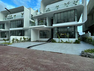 5 Bedroom Mansion with Penthouse — Lekki, Lagos