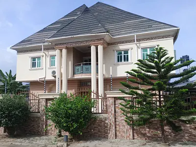 A Well Maintained 6-Bedrooms Fully Detached Duplex — Lokogoma District, Abuja