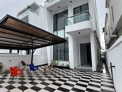 Luxury 5 Bedroom Fully Detached Duplex — Lekki, Lagos