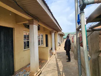 Hostel with 8 Self-Contain Units — Adenike, LAUTECH, Ogbomoso, Ogbomosho North, Oyo