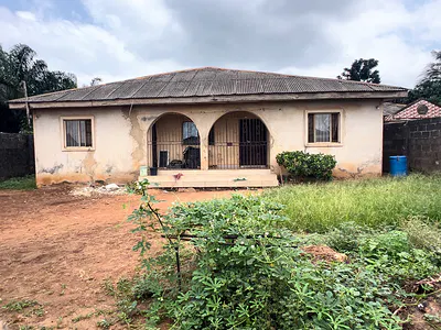 3 Bedroom House — No 5 Soliu Kazeem Street Mojoda, Adamo, Ikorodu, Lagos