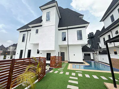 5 Bedroom Luxury Fully Automated Home — Faplins Estate, Dakwo, Abuja