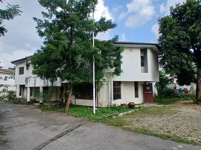 10 Bedroom Detached Duplex — Maitama District, Abuja